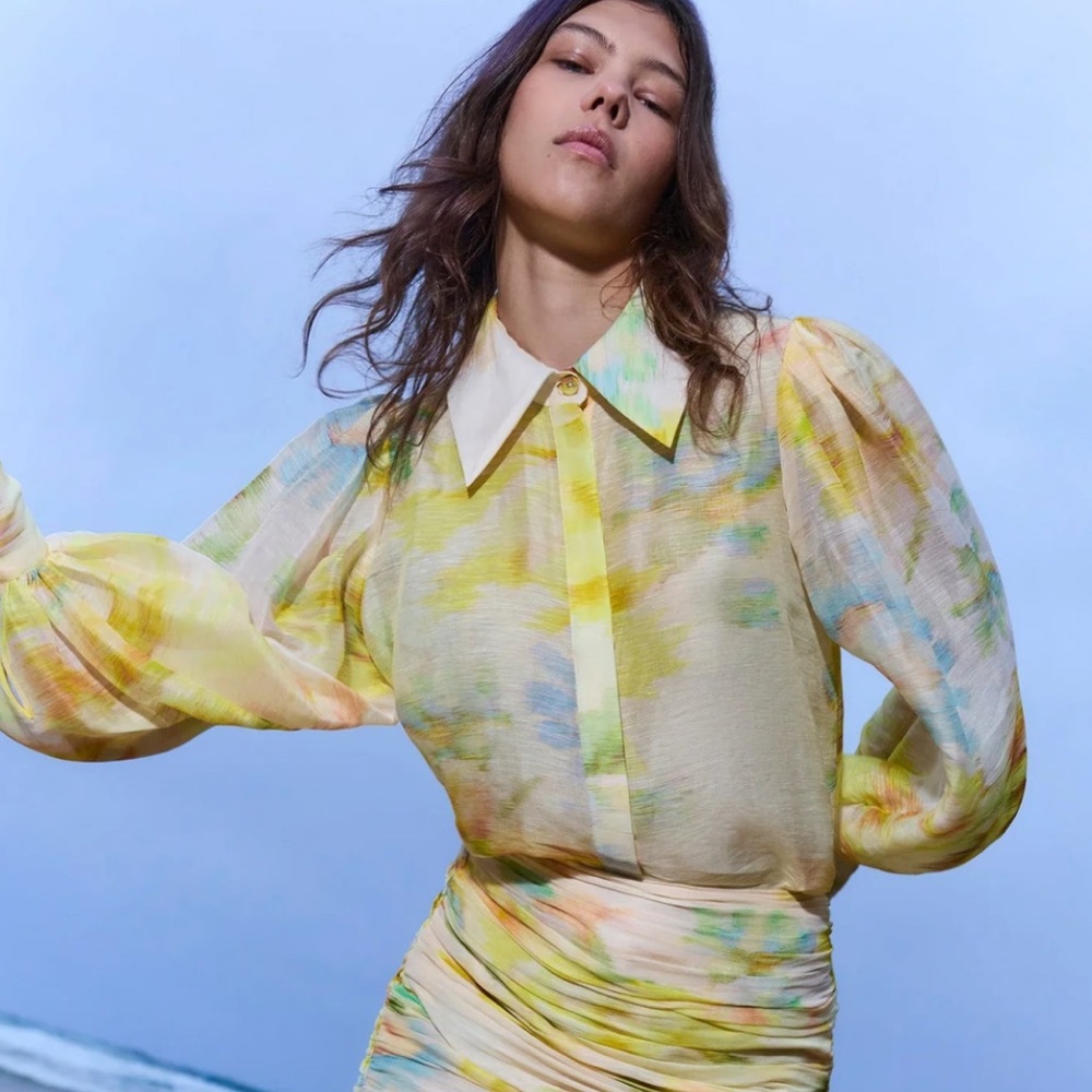 Antipodean Illuminate Balloon Sleeve Blouse - Picture 2 of 3